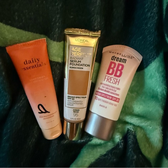 Makeup bundle - Picture 5 of 5